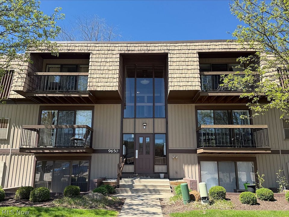 1st image of 9650 Cove Dr Unit F10