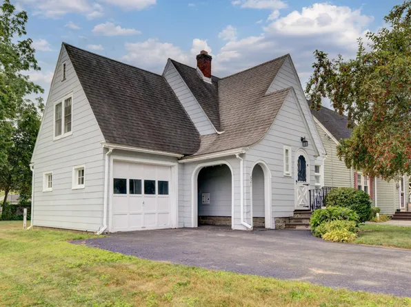 621 Charles Street, Glenville, NY 12302