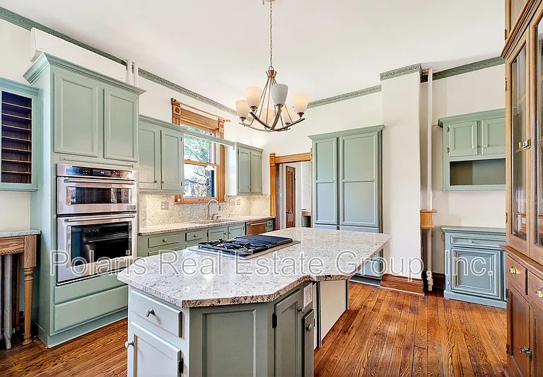 1507 Broadway St — Photo 12