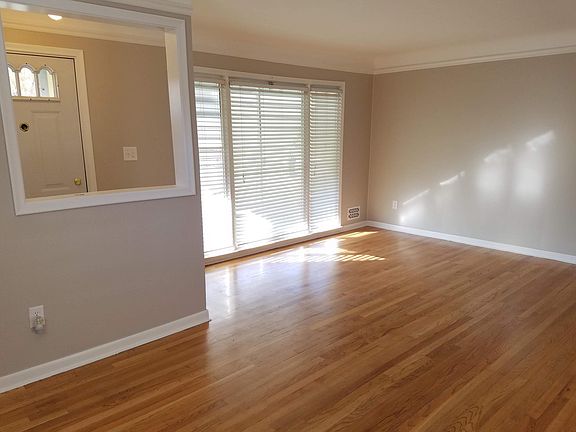 2nd image of 24400 Star Valley Dr