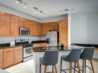 4701 Old Soper Rd APT 562, Suitland, MD 20746