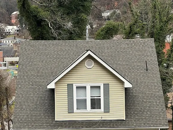 412 Poplar Ter, Harlan, KY 40831