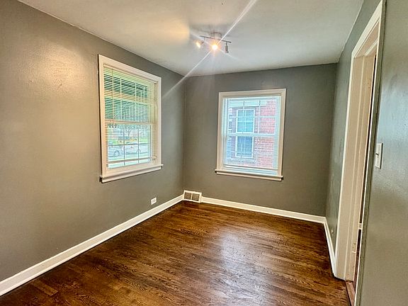 3rd image of 11312 S Avenue G