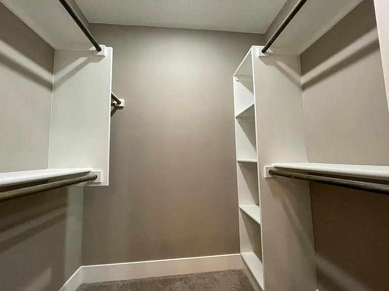 1738 Chief Okemos Cir — Photo 23