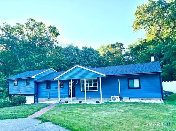 16 Crestview Terrace, Wallingford, CT 06492