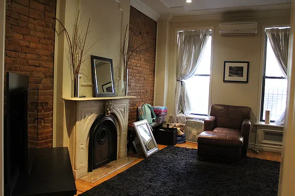 Rented by R New York | media 22