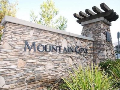 39 Mountain Laurel Way, Azusa, CA, 91702