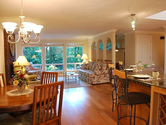 4th image of 17820 NE 198th Pl