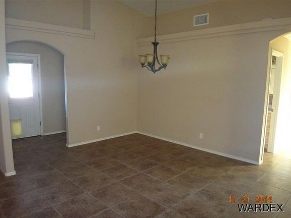 3rd image of 7891 E Larkspur Dr