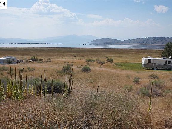 5th image of 690-860 Lake Side Dr