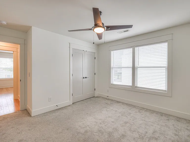 2404A Middle St — Photo 9