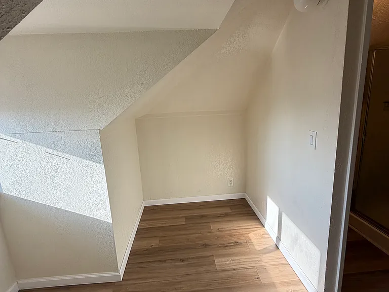 5442 Claremont Ave #0 — Photo 4