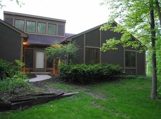 1122 Rollingwood Ln, Fort Wayne, IN 46845