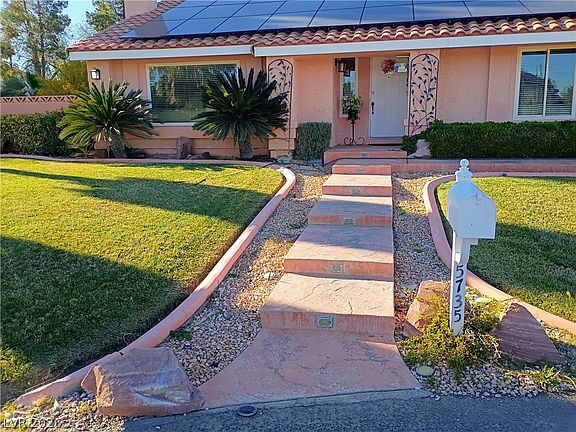 3rd image of 5735 N Bonita Vista St
