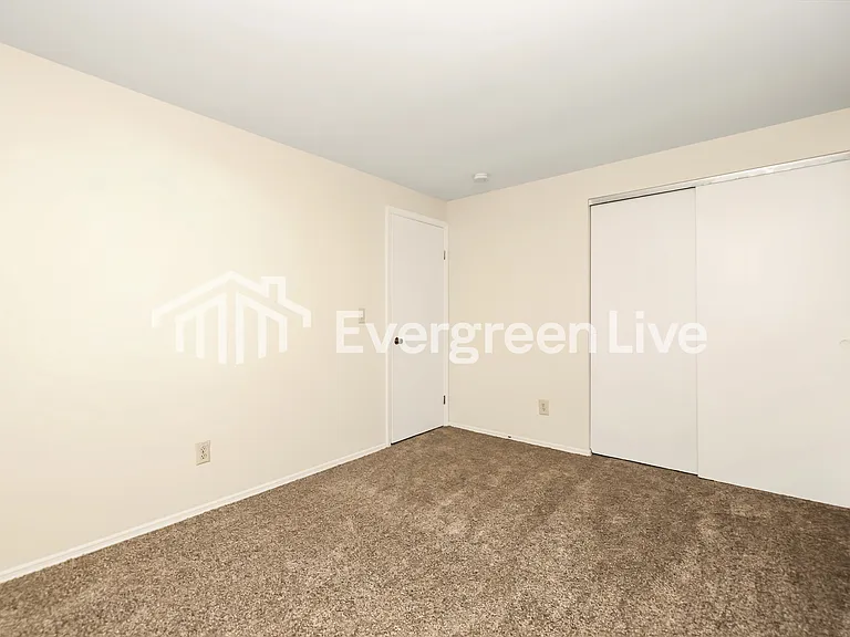 8441 Eagle Pass Dr — Photo 11