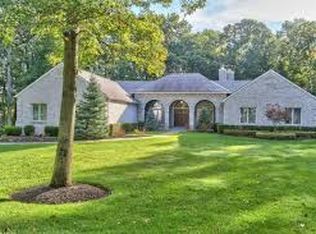 10 Woodfield Dr, Short Hills, NJ 07078