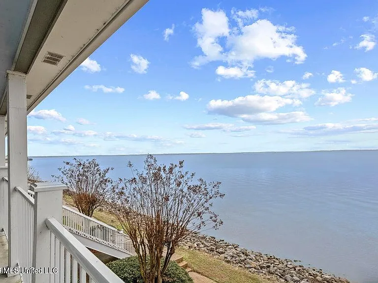 74 Lake Barnett Dr — Photo 3