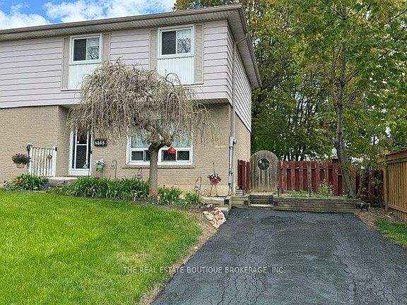 3rd image of 1345 Colonsay Dr