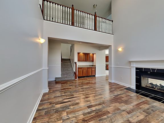 3rd image of 10319 Alto Ct