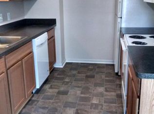 36663 Woodward Ave APT 204, Birmingham, MI 48009