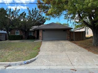 6541 Shadydell Dr, Fort Worth, TX 76135