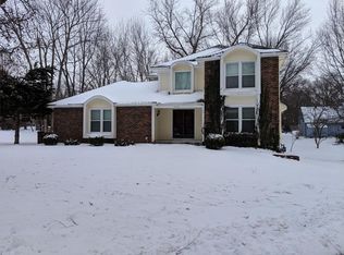 2709 W 119th St, Leawood, KS 66209