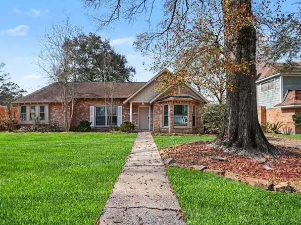 2067 Shadow Rock Dr, Humble, TX 77339