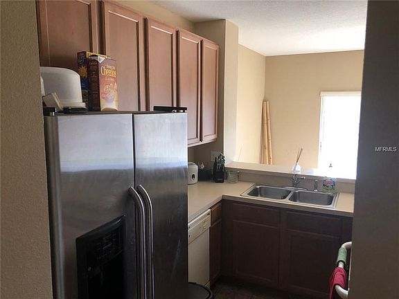 5th image of 13281 Daniels Landing Cir