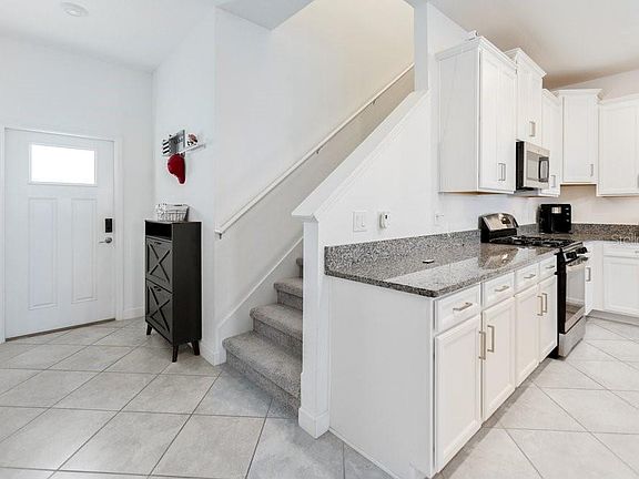 3rd image of 8241 CORNER PINE WAY