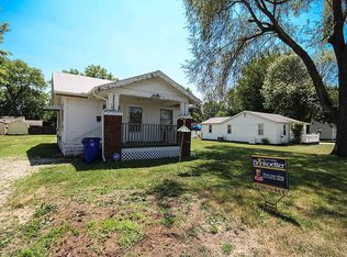 2905 E Harrison Ave, Decatur, IL 62526