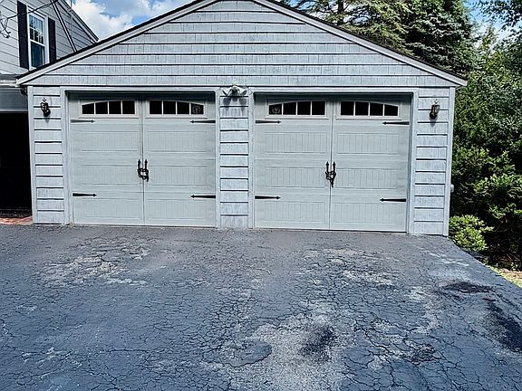 3rd image of 48 Leominster St
