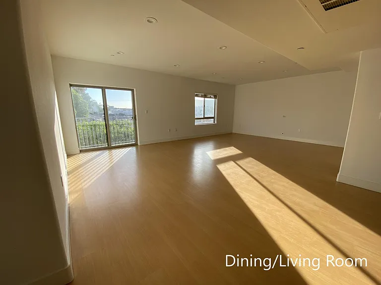 5232 Satsuma Ave #302 — Photo 8