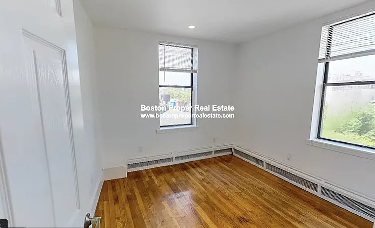 1 bed, 1.0 bath, $2,500 — Photo 4