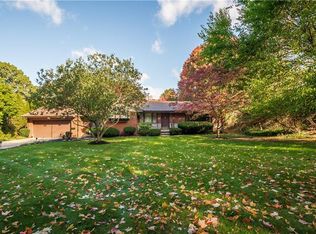 975 Knoll St SE, North Canton, OH 44709