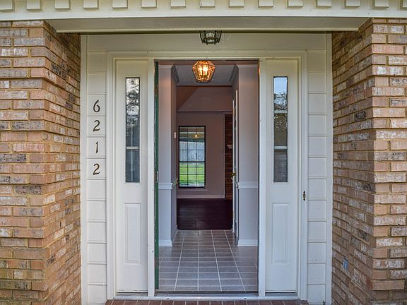 3rd image of 6212 Hickory Hill Ct