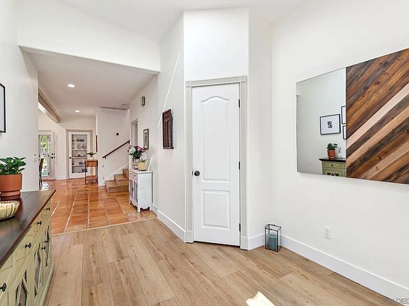 5th image of 1766 Montgomery Dr