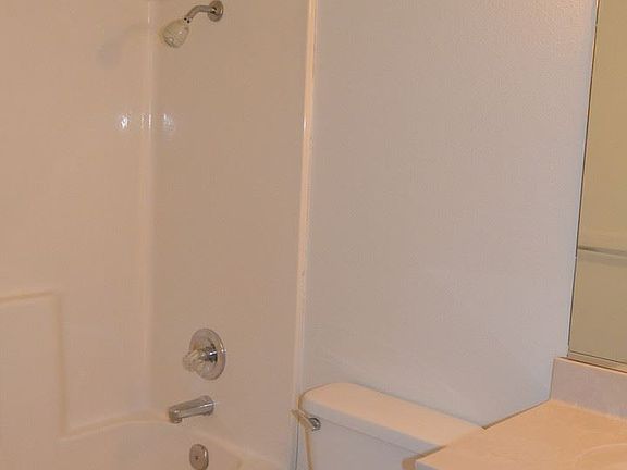 5th image of 2308 W Harold Ct