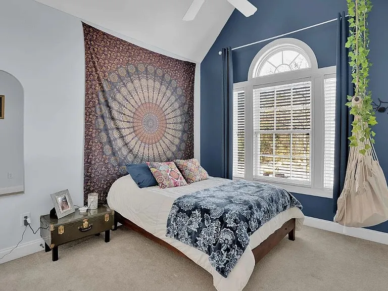1005 Tarrytown Ln — Photo 28