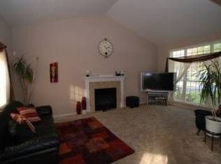 19 Frost Meadow Trl, Rochester, NY 14612