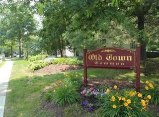 11 Lance Cir, Bridgeport, CT 06606