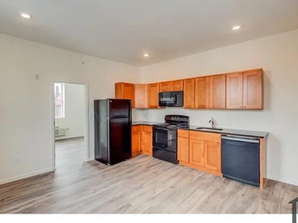 317 N 52nd St #9, Philadelphia, PA 19139
