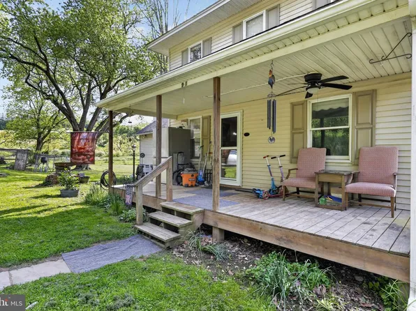 91 South Rd, New Albany, PA 18833