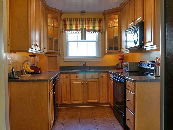 4th image of 4225 Great Oaks Ln