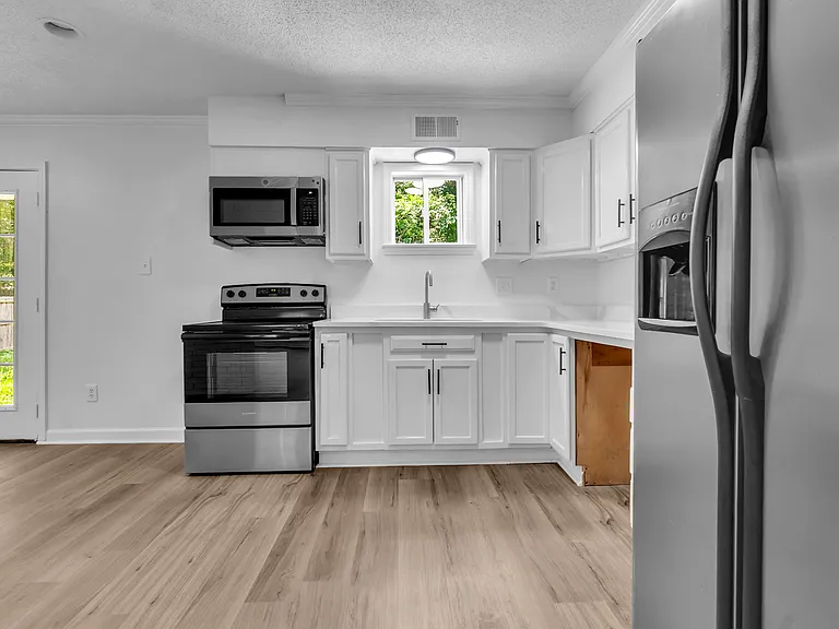 5398 Blue Ridge Pkwy — Photo 8