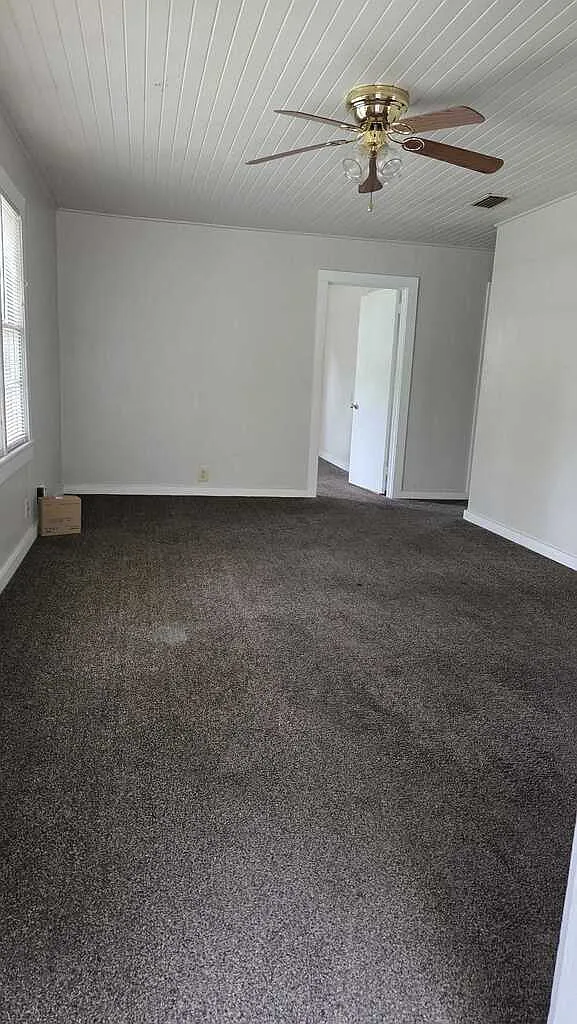 2 bed, 1008 sqft, $1,200 — Photo 4