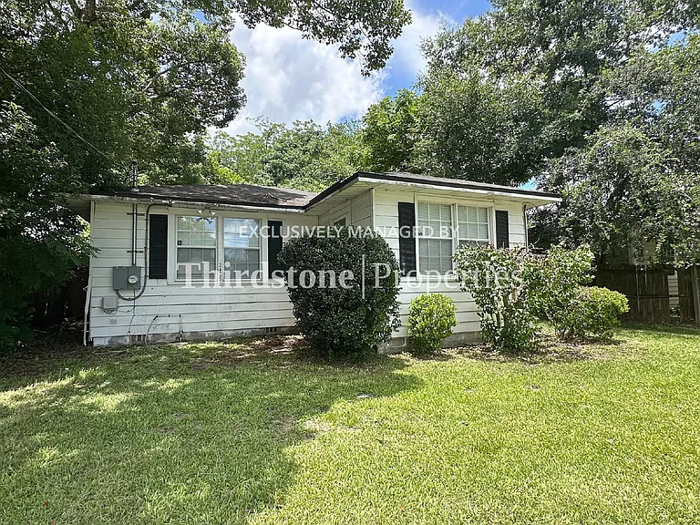 2406 Lamee Ave — Photo 19