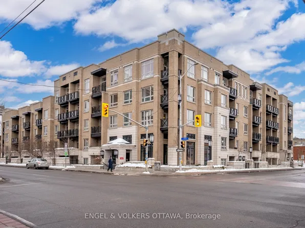 429 Kent St #123, Ottawa, ON K2P 1B5