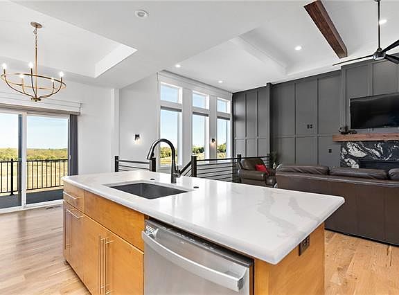 3rd image of 25198 W 112th Ter