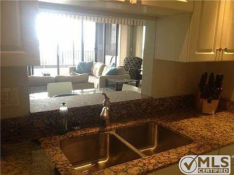 4th image of 450 Ocean Dr APT 503