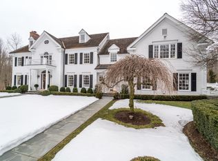 322 Lukes Wood Rd, New Canaan, CT 06840